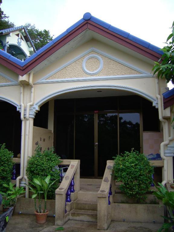 Oyo 851 On Hill Residence Patong Екстер'єр фото