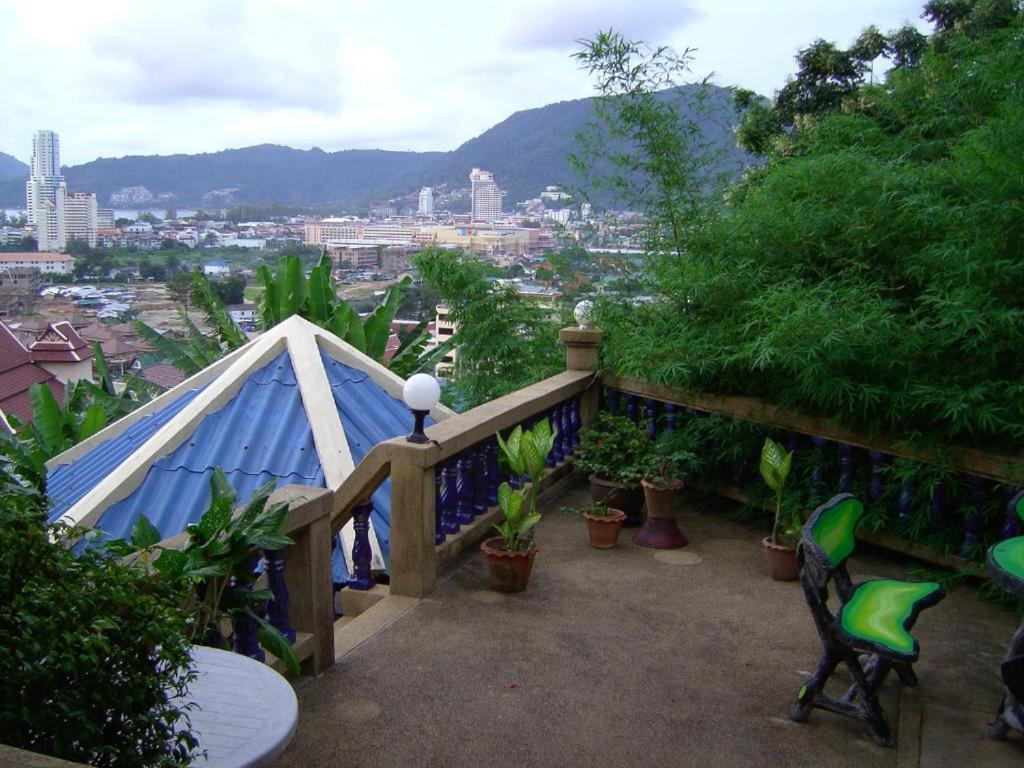 Oyo 851 On Hill Residence Patong Екстер'єр фото
