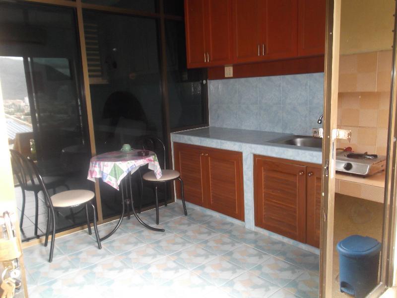 Oyo 851 On Hill Residence Patong Екстер'єр фото