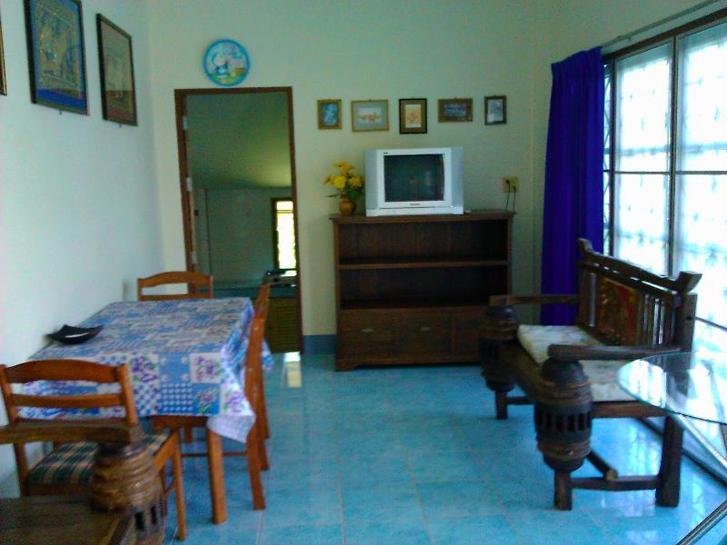Oyo 851 On Hill Residence Patong Екстер'єр фото