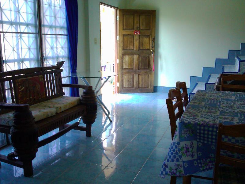 Oyo 851 On Hill Residence Patong Екстер'єр фото