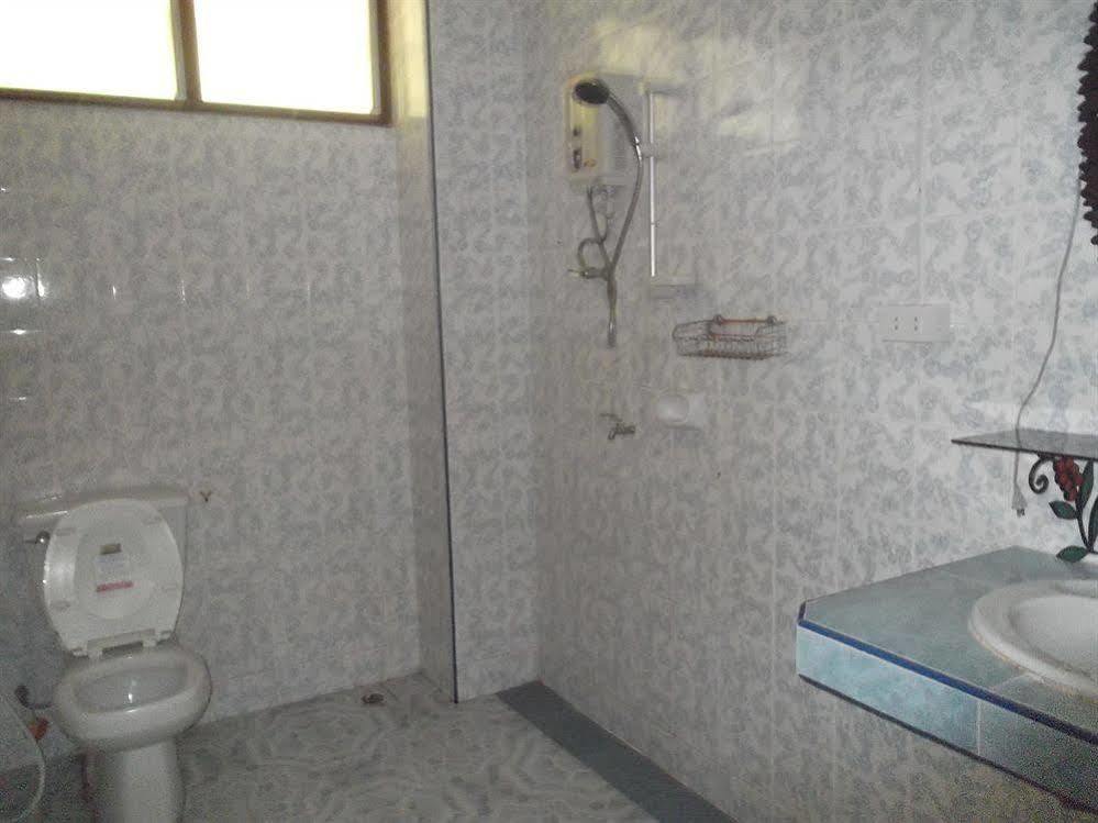 Oyo 851 On Hill Residence Patong Екстер'єр фото
